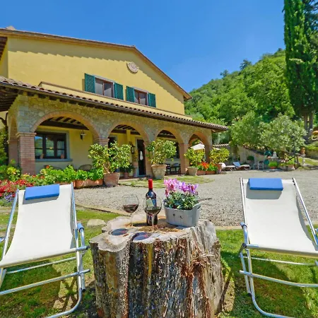 Apartment Locazione Turistica Il Farinaio-1 Cortona